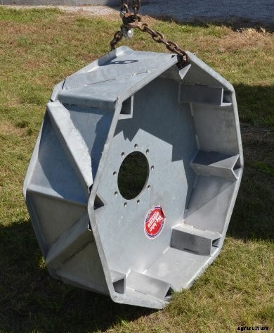 Big John steel irrigation pivot tire